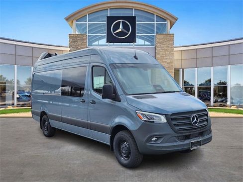 New 2025 Mercedes-Benz Sprinter 2500 image 6