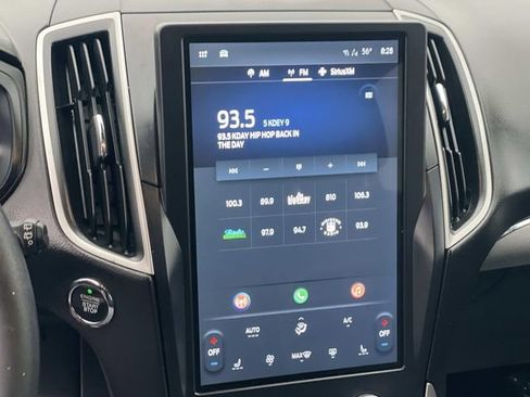 Certified 2022 Ford Edge SEL image 11