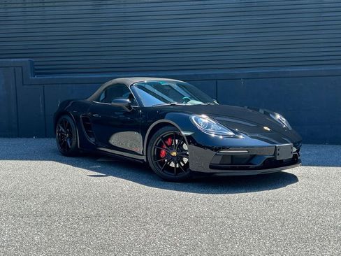 Certified 2018 Porsche 718 Boxster GTS RWD image 12