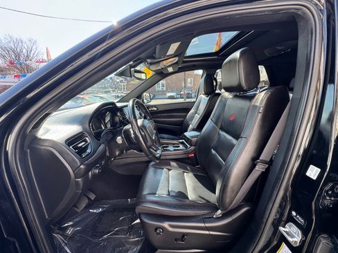 Used 2023 Dodge Durango GT image 9