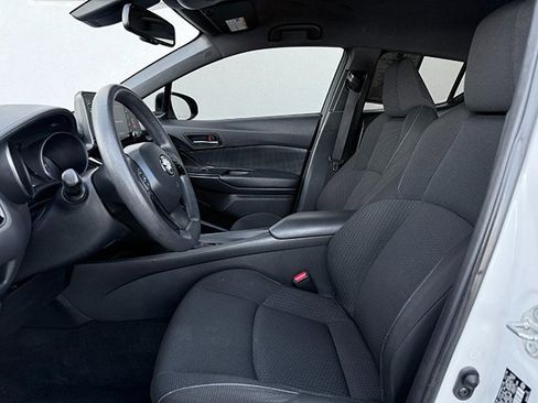 Used 2019 Toyota C-HR LE image 20