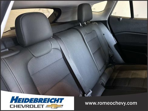 Used 2024 Chevrolet Trax LT w/ Driver Confidence Package FWD image 32