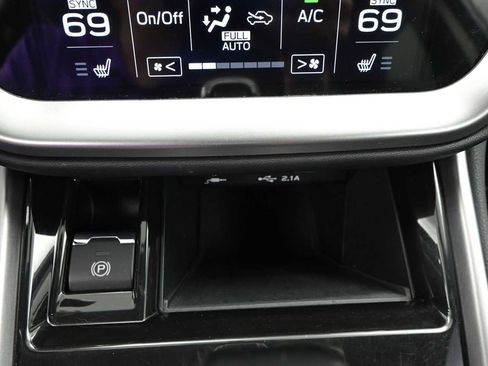 Used 2022 Subaru Outback Limited XT AWD/4WD image 22