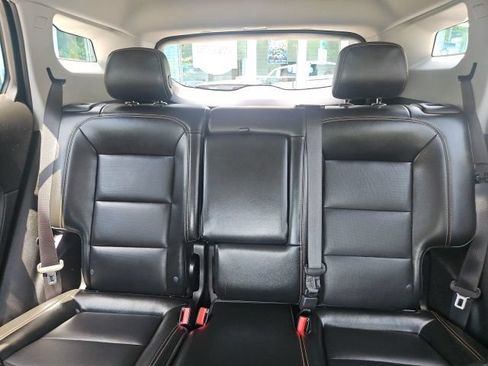 Used 2018 GMC Terrain SLT w/ Preferred Package FWD image 28