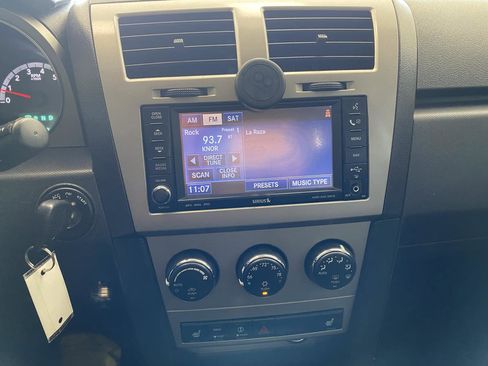 Used 2010 Dodge Avenger R/T w/ Premium Convenience Group image 16