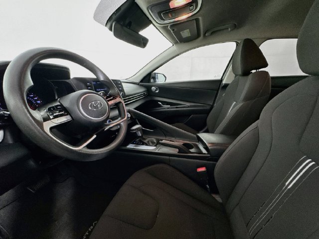 Used 2021 Hyundai Elantra SEL FWD image 19