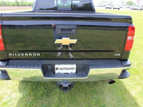Used 2015 Chevrolet Silverado 2500 LTZ w/ Z71 Package, Off-Road AWD/4WD image 9