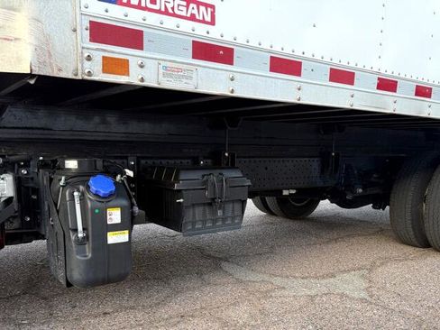 Used 2023 Isuzu NPR image 15