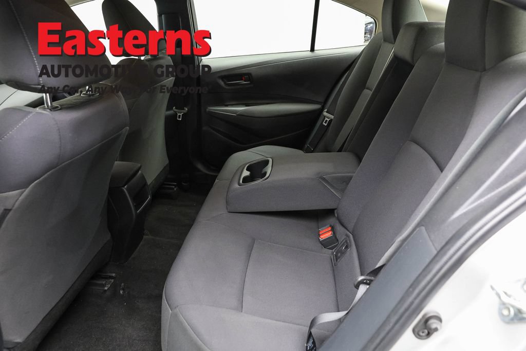 Used 2022 Toyota Corolla LE FWD image 21