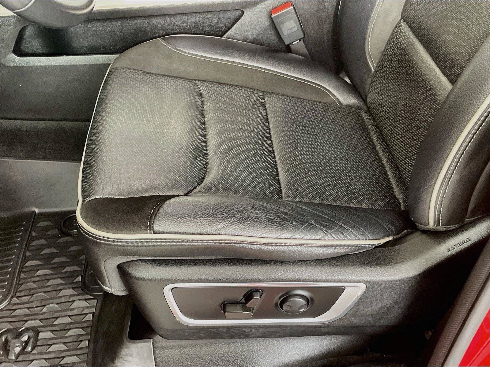 Used 2022 RAM 1500 Laramie AWD/4WD image 21