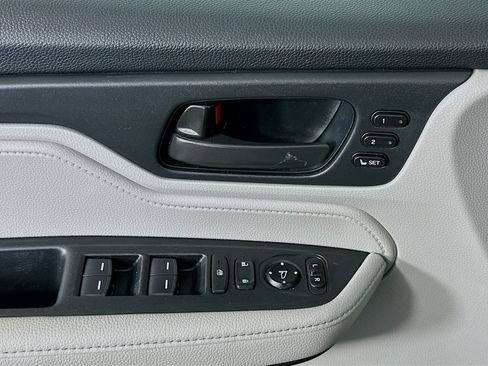 Used 2023 Honda Odyssey EX-L image 17