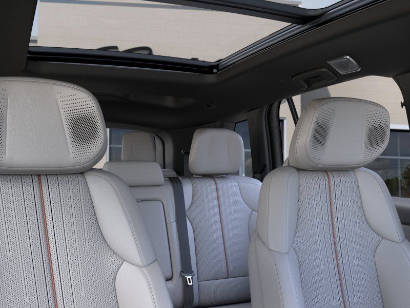 New 2027 Cadillac Vistiq Sport AWD/4WD image 24