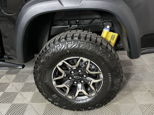 New 2026 Chevrolet Colorado ZR2 w/ Technology Package AWD/4WD image 34