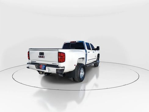 Used 2017 GMC Sierra 3500 Denali w/ Duramax Plus Package image 8