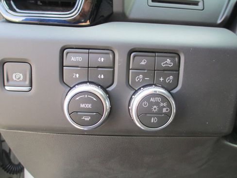New 2026 GMC Sierra 1500 AT4 w/ AT4 Premium Package AWD/4WD image 19