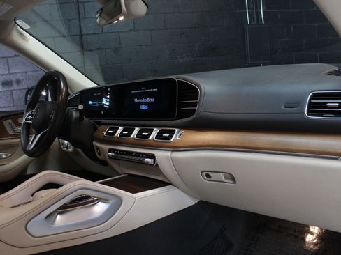 Used 2020 Mercedes-Benz GLS 450 4MATIC image 61