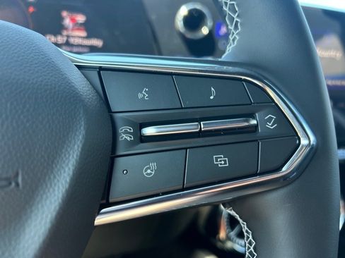 New 2025 Chevrolet Blazer EV LT image 17