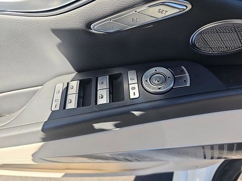 Used 2022 Genesis G80 2.5T w/ Prestige Package image 12