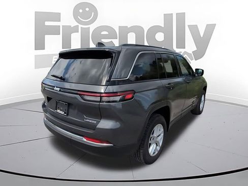 New 2025 Jeep Grand Cherokee Laredo X w/ Luxury Tech Group I AWD/4WD image 5