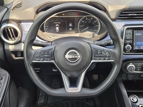Used 2024 Nissan Versa SV w/ Trunk Package FWD image 16