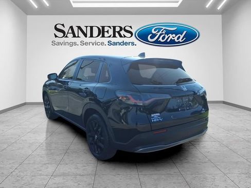 Used 2025 Honda HR-V Sport image 4