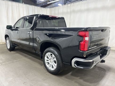 Used 2023 Chevrolet Silverado 1500 LTZ AWD/4WD image 3