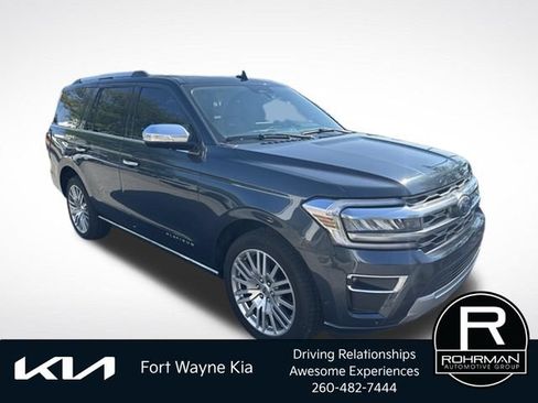 Used 2024 Ford Expedition Platinum AWD/4WD image 9