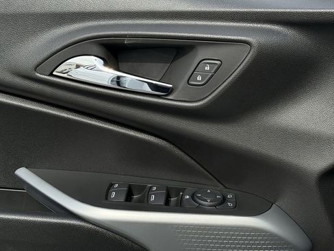 New 2026 Chevrolet Trax RS w/ Driver Confidence Package image 19