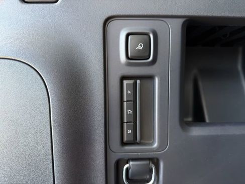 Used 2025 Lincoln Navigator L Black Label AWD/4WD image 18