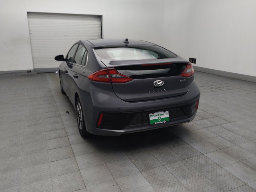 Used 2017 Hyundai Ioniq SEL w/ Tech Package 02 FWD image 5