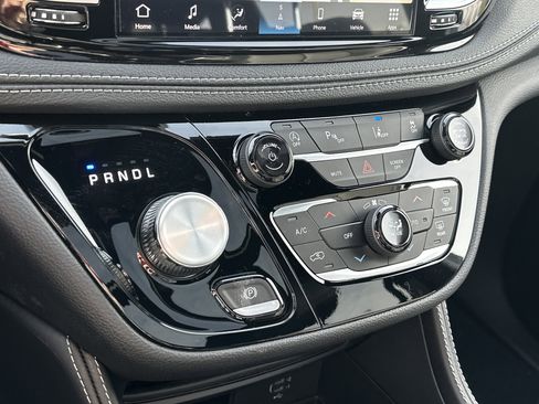 New 2026 Chrysler Pacifica Limited w/ S Appearance Package FWD image 6
