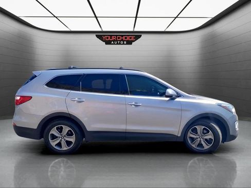 Used 2014 Hyundai Santa Fe GLS image 6