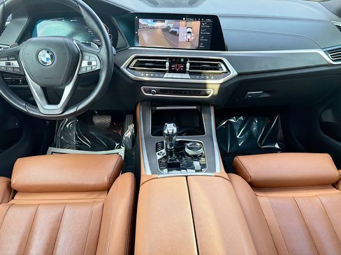 Used 2022 BMW X5 xDrive45e w/ Luxury Seating Package image 19