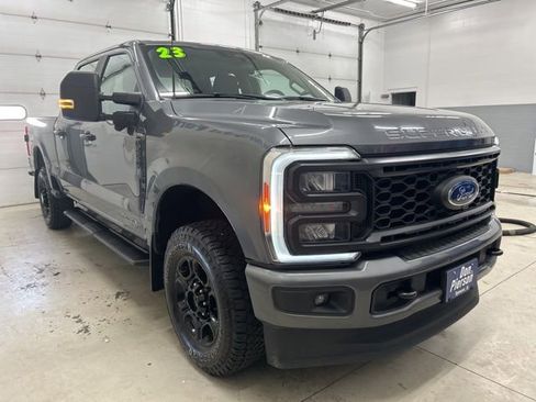 Used 2023 Ford F250 XL w/ STX Appearance Package AWD/4WD image 3