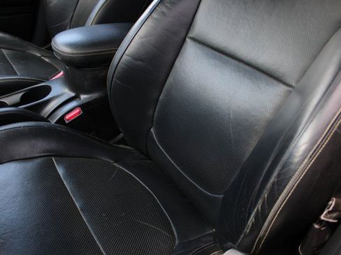 Used 2014 Kia Soul + w/ Primo Package FWD image 20