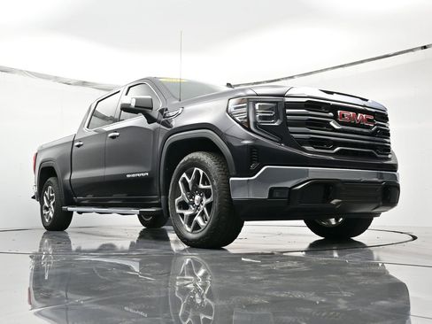 Used 2023 GMC Sierra 1500 SLT w/ SLT Premium Package image 45