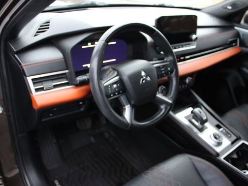 Used 2022 Mitsubishi Outlander SEL image 45