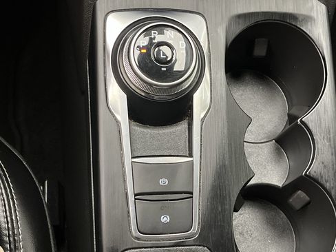 Certified 2024 Ford Escape Platinum AWD/4WD image 25