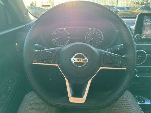 Used 2023 Nissan Sentra SV image 16