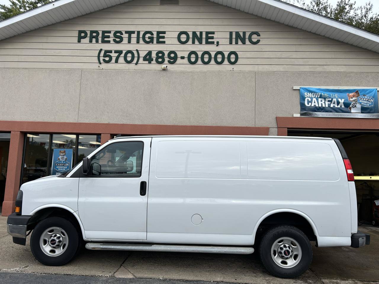 Used 2022 GMC Savana 2500 w/ Driver Convenience Package RWD image 3
