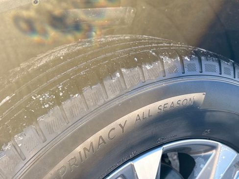 Used 2025 Chevrolet Equinox LT image 11