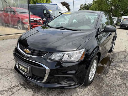Used 2017 Chevrolet Sonic LT w/ Convenience Package FWD image 18