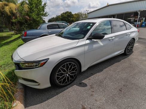 Used 2020 Honda Accord Sport image 2