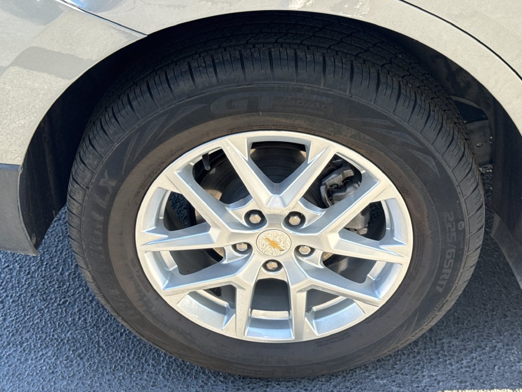 Used 2024 Chevrolet Equinox LT AWD/4WD image 17