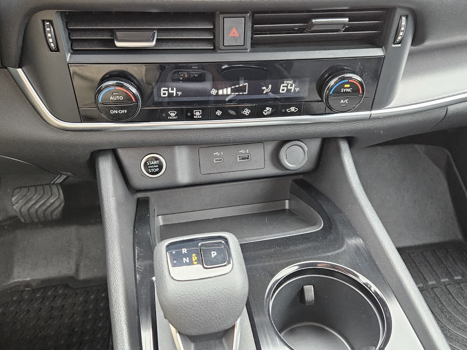 Used 2023 Nissan Rogue SV AWD/4WD image 10