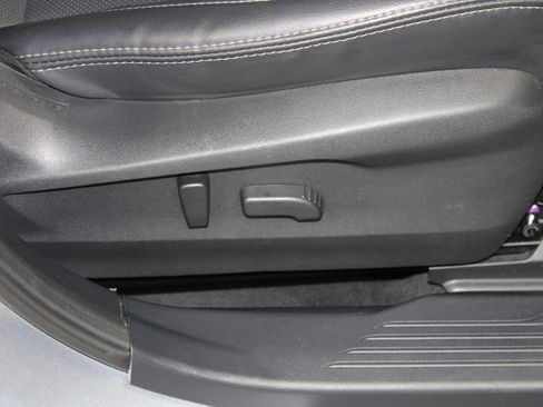 Used 2023 Subaru Outback Limited image 25