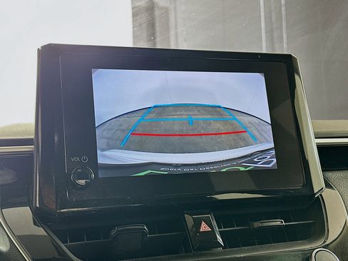 Used 2024 Toyota Corolla LE w/ LE Convenience Package image 23