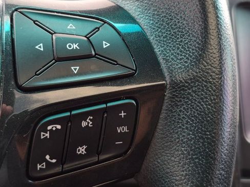 Used 2016 Ford Explorer XLT w/ Equipment Group 202A AWD/4WD image 12