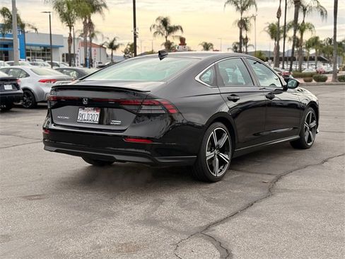 Used 2024 Honda Accord Sport image 5