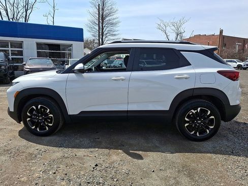 Used 2023 Chevrolet TrailBlazer LT image 5